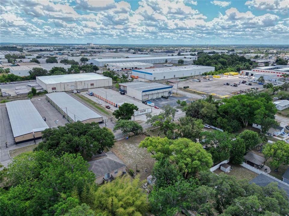 На продажу: $79,000 (0.24 acres)