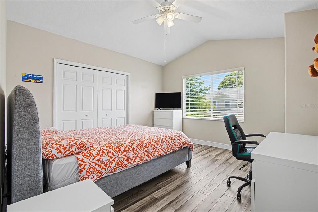For Sale: $395,000 (3 beds, 2 baths, 1700 Square Feet)