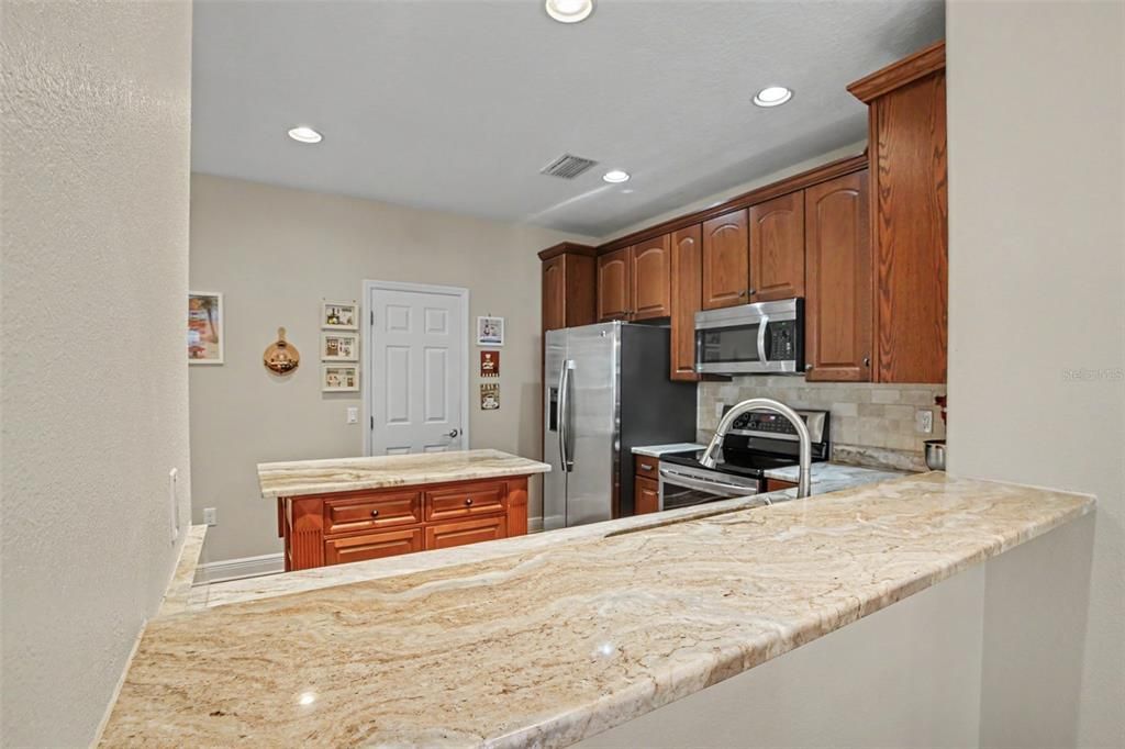For Sale: $395,000 (3 beds, 2 baths, 1700 Square Feet)