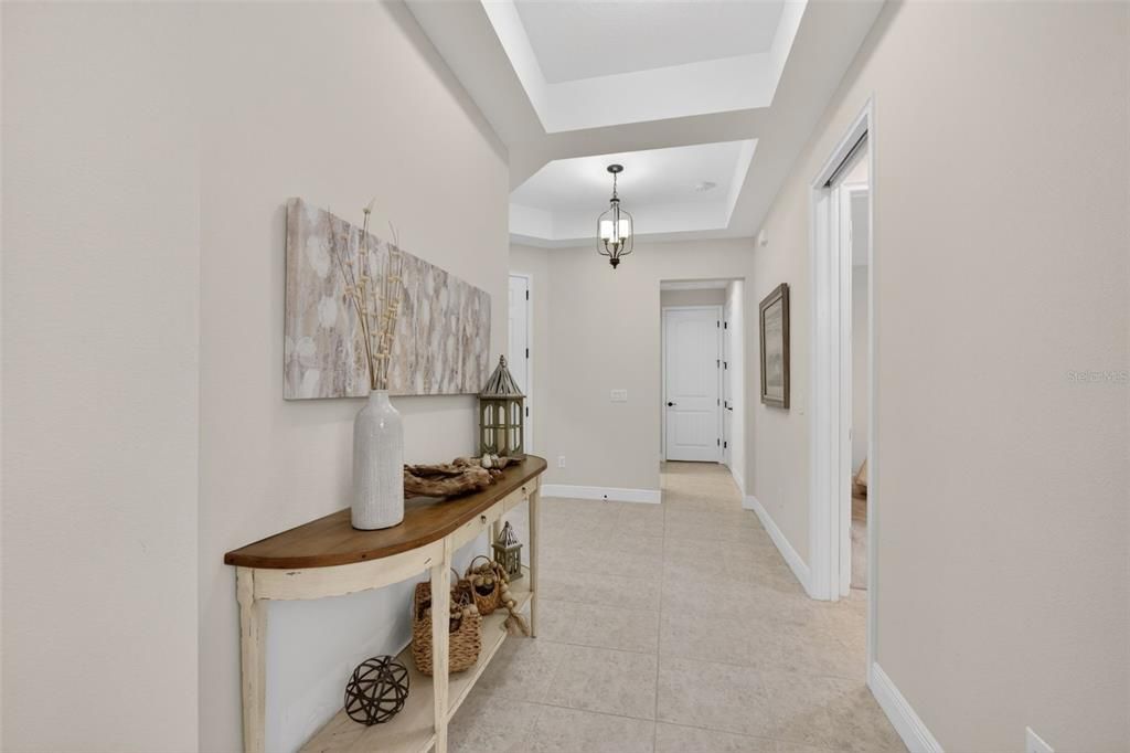 For Sale: $369,000 (2 beds, 2 baths, 1687 Square Feet)