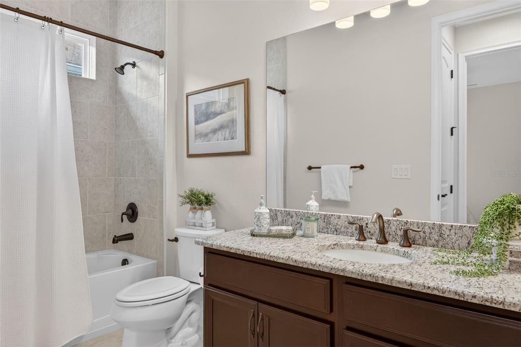 For Sale: $369,000 (2 beds, 2 baths, 1687 Square Feet)