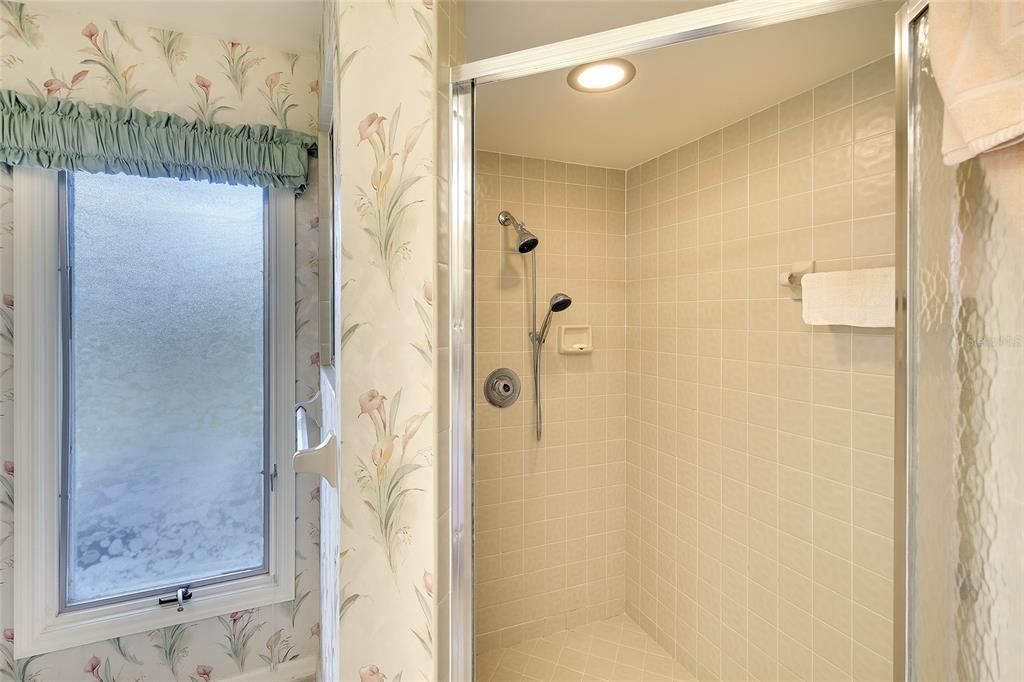 For Sale: $335,000 (3 beds, 2 baths, 2223 Square Feet)