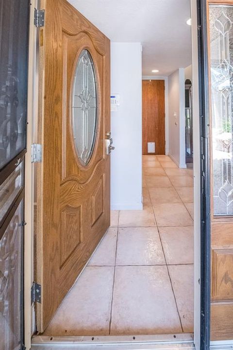 En Venta: $400,000 (3 camas, 3 baños, 1820 Pies cuadrados)