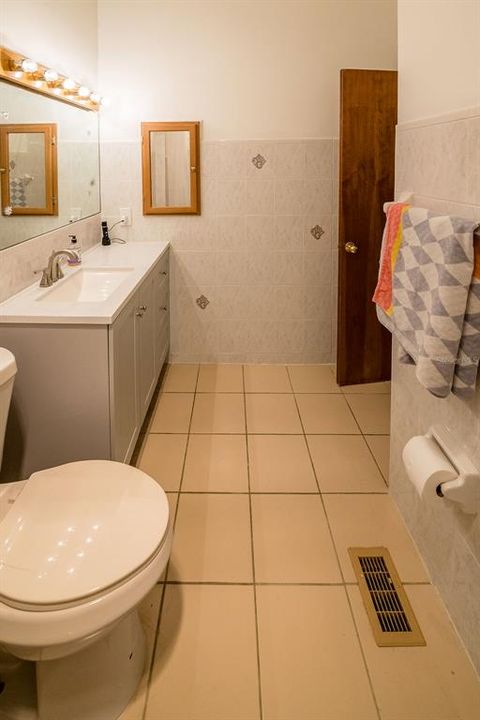 En Venta: $400,000 (3 camas, 3 baños, 1820 Pies cuadrados)