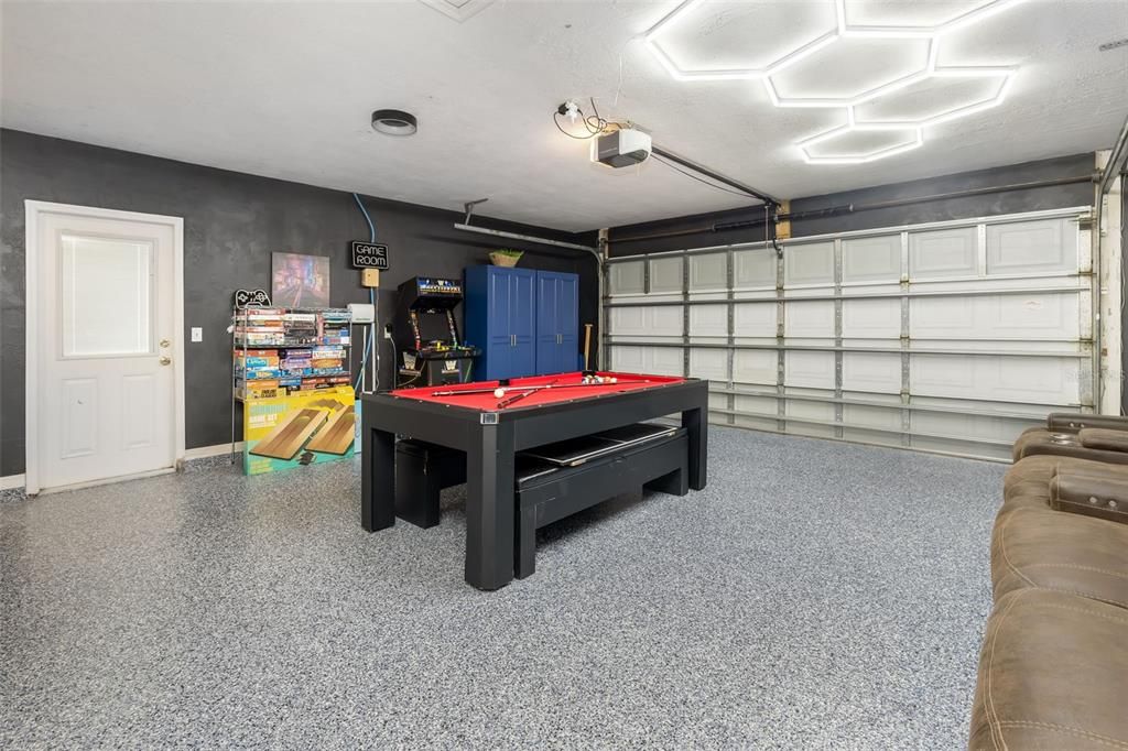 На продажу: $699,000 (3 спален, 2 ванн, 1716 Квадратных фут)