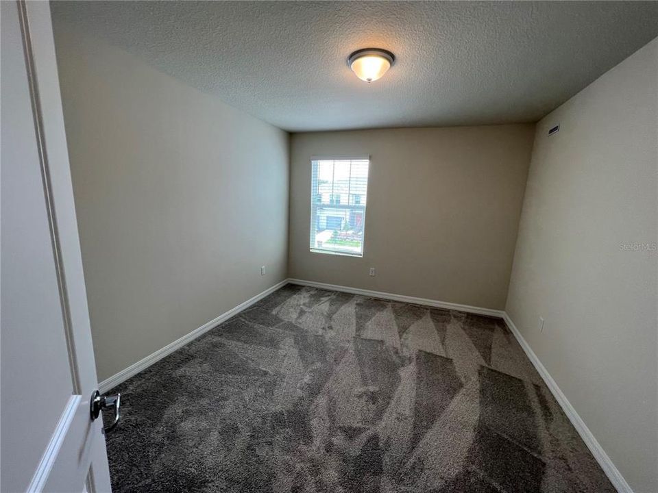 For Rent: $2,199 (3 beds, 2 baths, 1699 Square Feet)