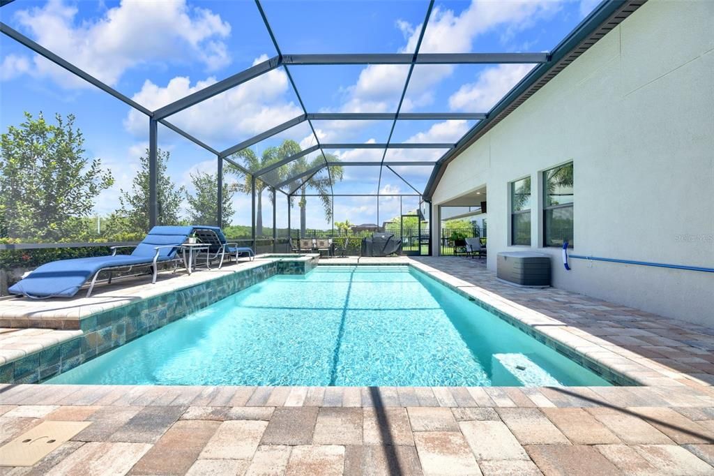 En Venta: $854,900 (5 camas, 4 baños, 3405 Pies cuadrados)
