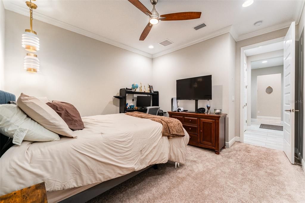 En Venta: $854,900 (5 camas, 4 baños, 3405 Pies cuadrados)