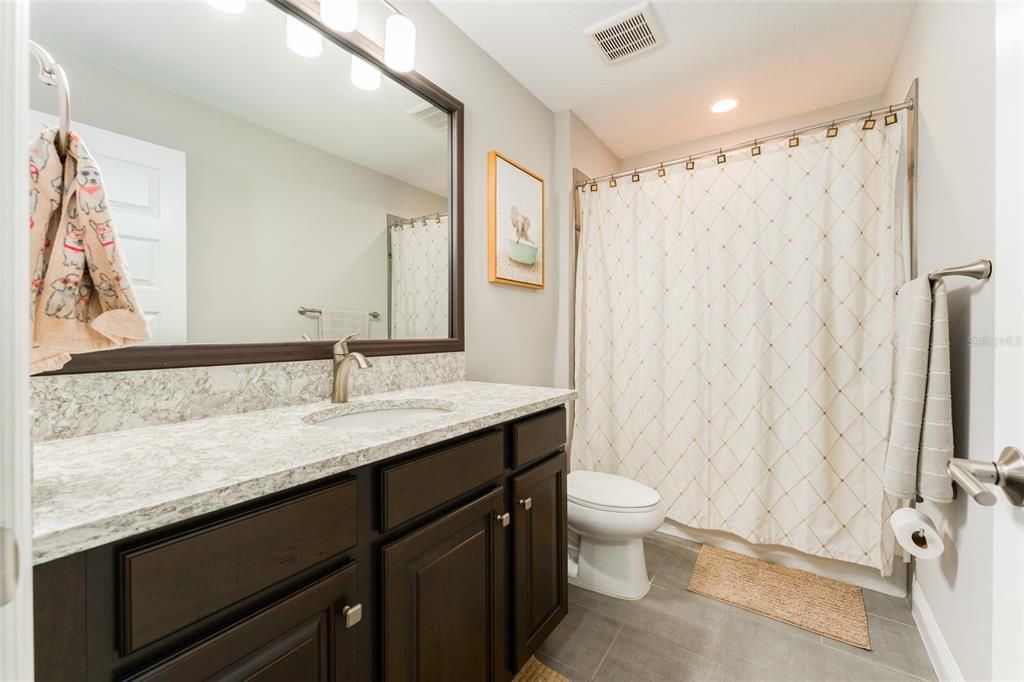En Venta: $854,900 (5 camas, 4 baños, 3405 Pies cuadrados)