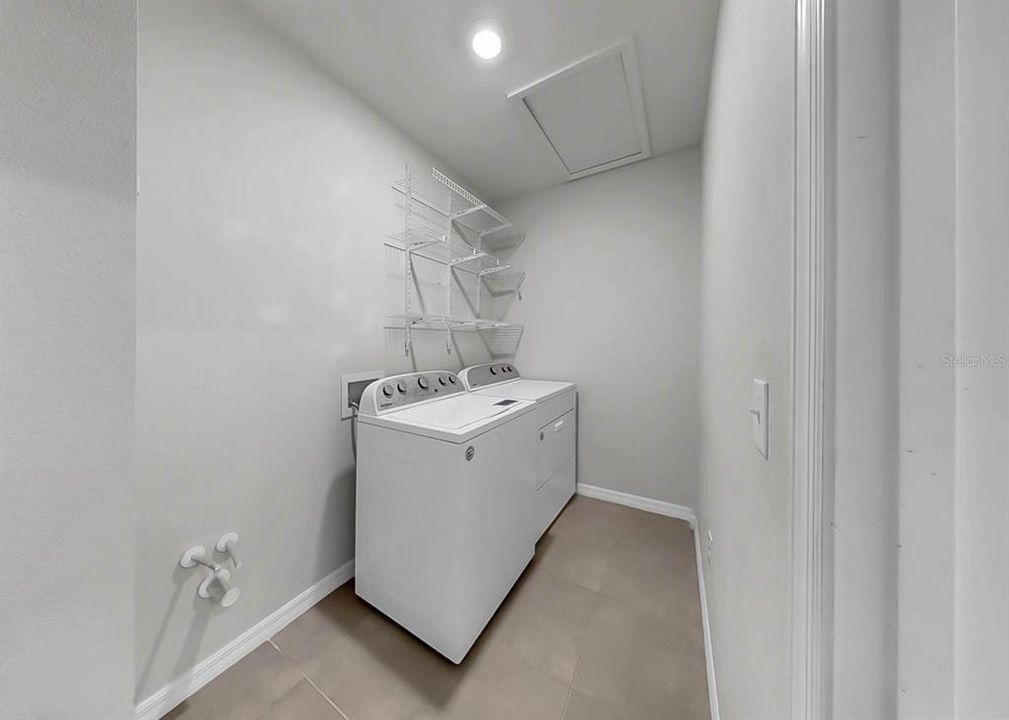 В аренду: $3,200 (5 спален, 3 ванн, 2949 Квадратных фут)
