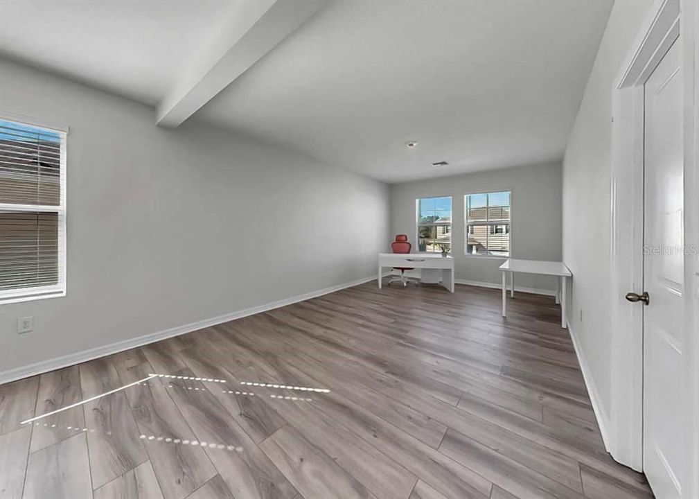 В аренду: $3,200 (5 спален, 3 ванн, 2949 Квадратных фут)