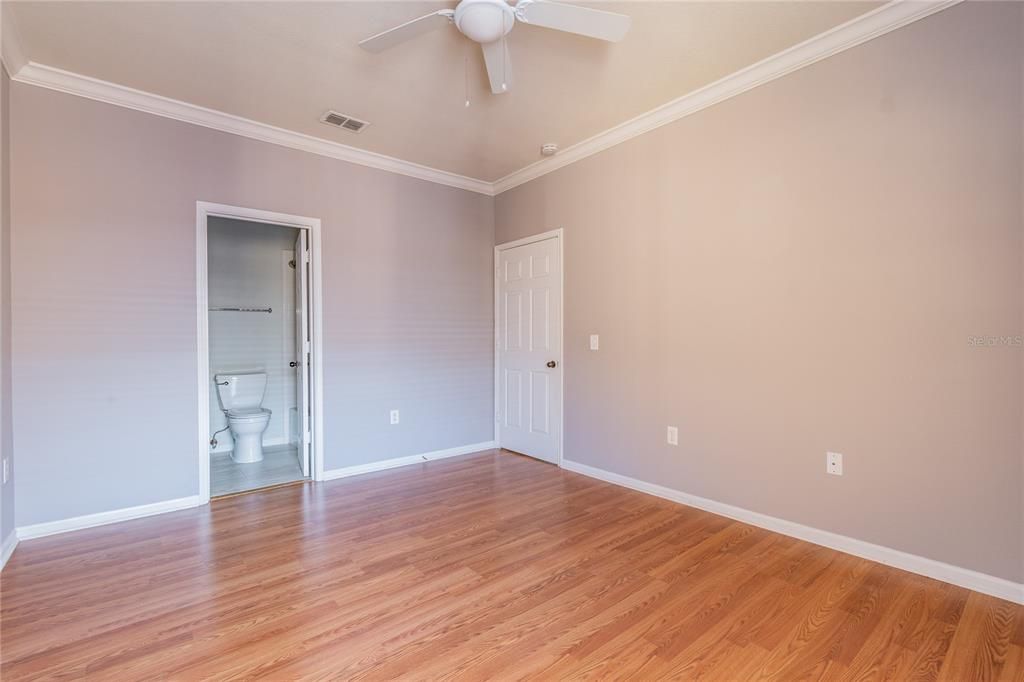 В аренду: $2,399 (3 спален, 2 ванн, 1510 Квадратных фут)
