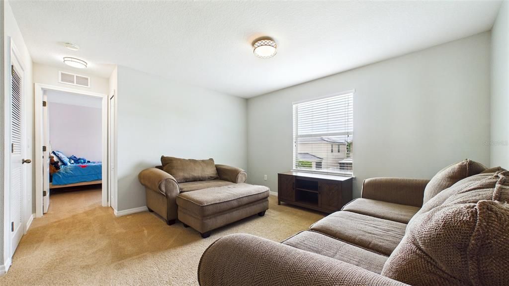 For Sale: $370,000 (4 beds, 2 baths, 2508 Square Feet)