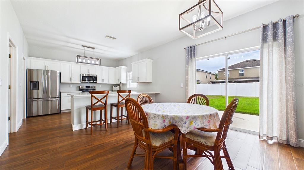 For Sale: $370,000 (4 beds, 2 baths, 2508 Square Feet)