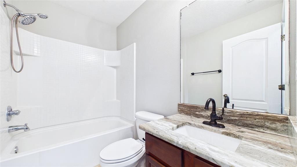 For Sale: $370,000 (4 beds, 2 baths, 2508 Square Feet)