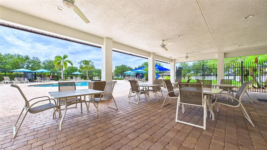 For Sale: $370,000 (4 beds, 2 baths, 2508 Square Feet)