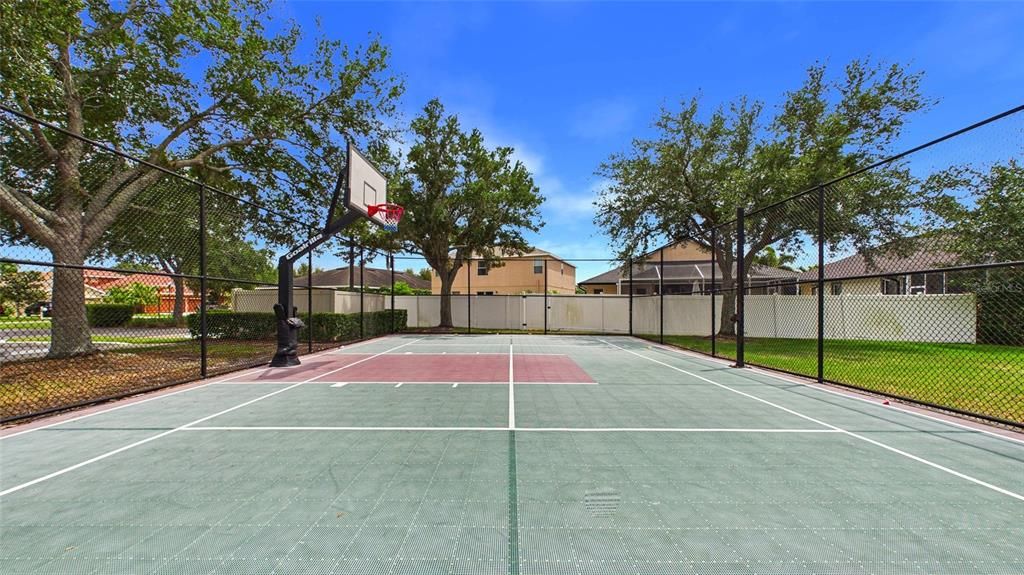For Sale: $370,000 (4 beds, 2 baths, 2508 Square Feet)