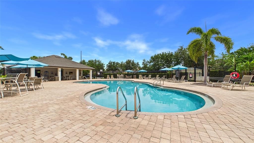 For Sale: $370,000 (4 beds, 2 baths, 2508 Square Feet)
