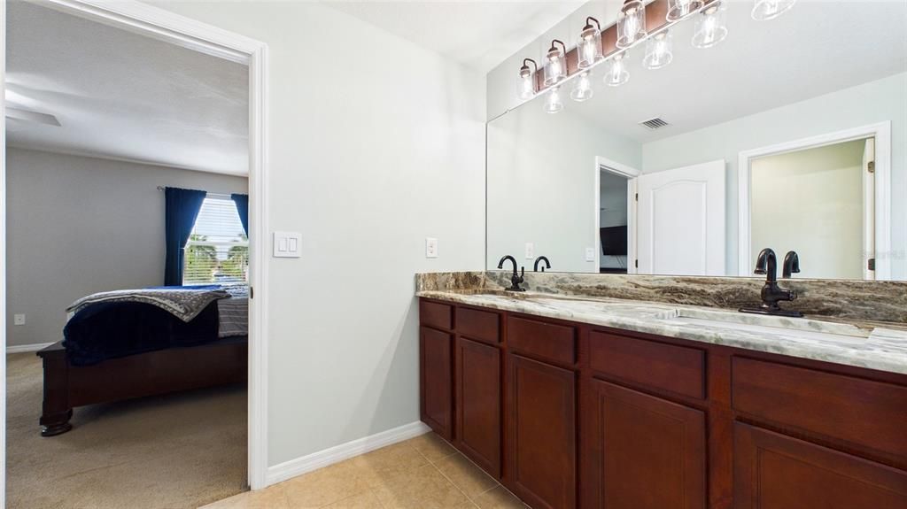 For Sale: $370,000 (4 beds, 2 baths, 2508 Square Feet)