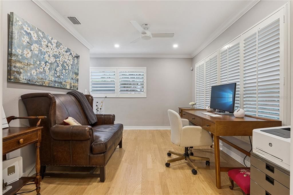 Activo con contrato: $995,000 (4 camas, 4 baños, 3397 Pies cuadrados)