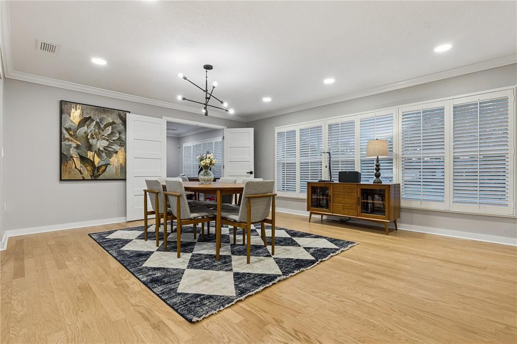 Activo con contrato: $995,000 (4 camas, 4 baños, 3397 Pies cuadrados)