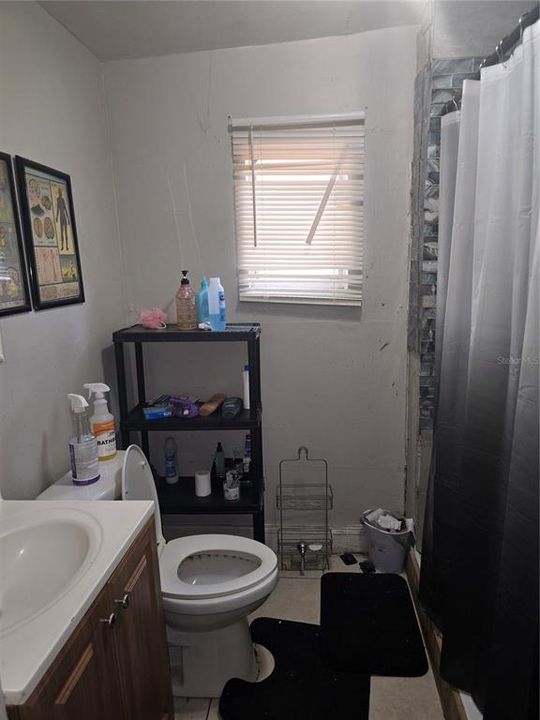 For Sale: $170,000 (3 beds, 1 baths, 736 Square Feet)