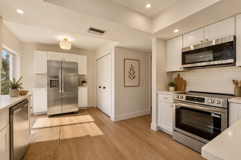 Activo con contrato: $499,900 (4 camas, 2 baños, 2577 Pies cuadrados)