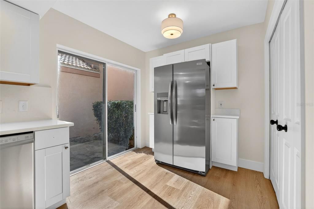 Activo con contrato: $499,900 (4 camas, 2 baños, 2577 Pies cuadrados)
