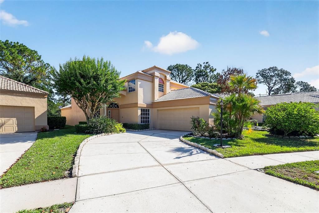 Activo con contrato: $499,900 (4 camas, 2 baños, 2577 Pies cuadrados)