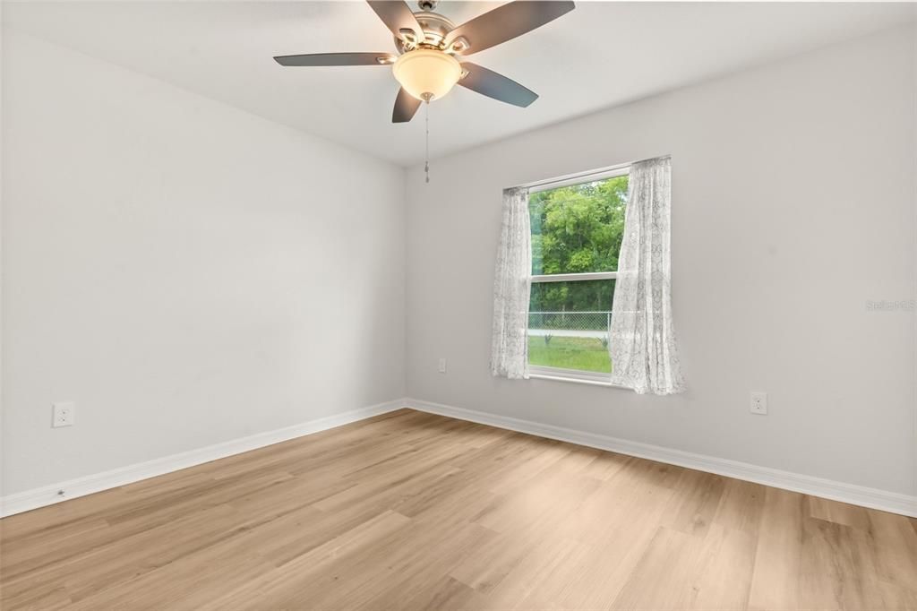 For Sale: $285,000 (3 beds, 2 baths, 1343 Square Feet)