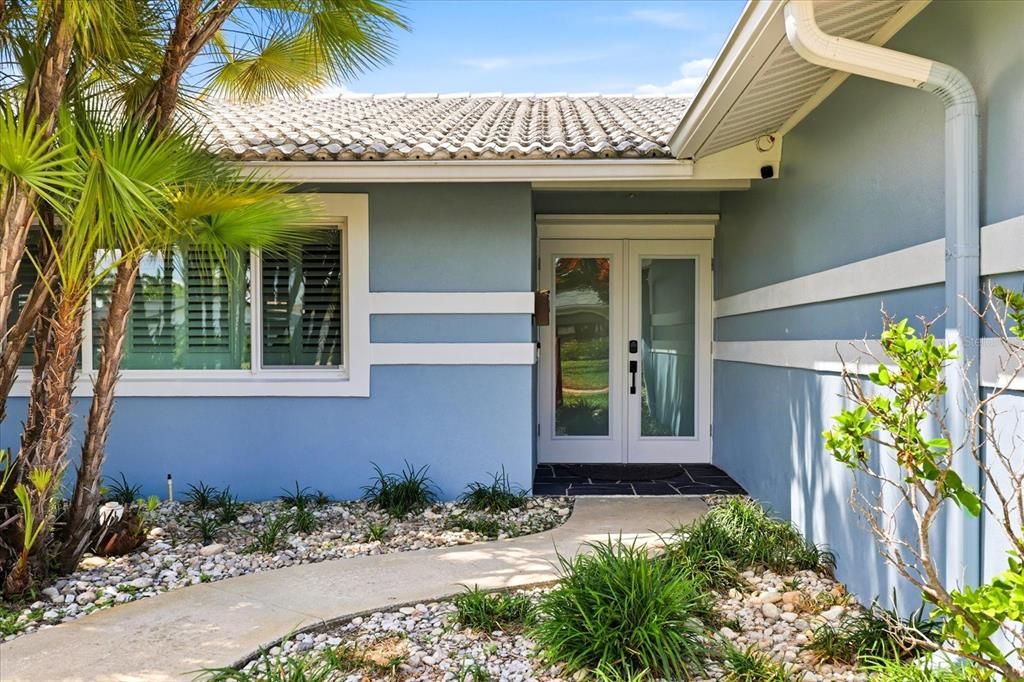For Sale: $1,125,000 (3 beds, 2 baths, 2159 Square Feet)