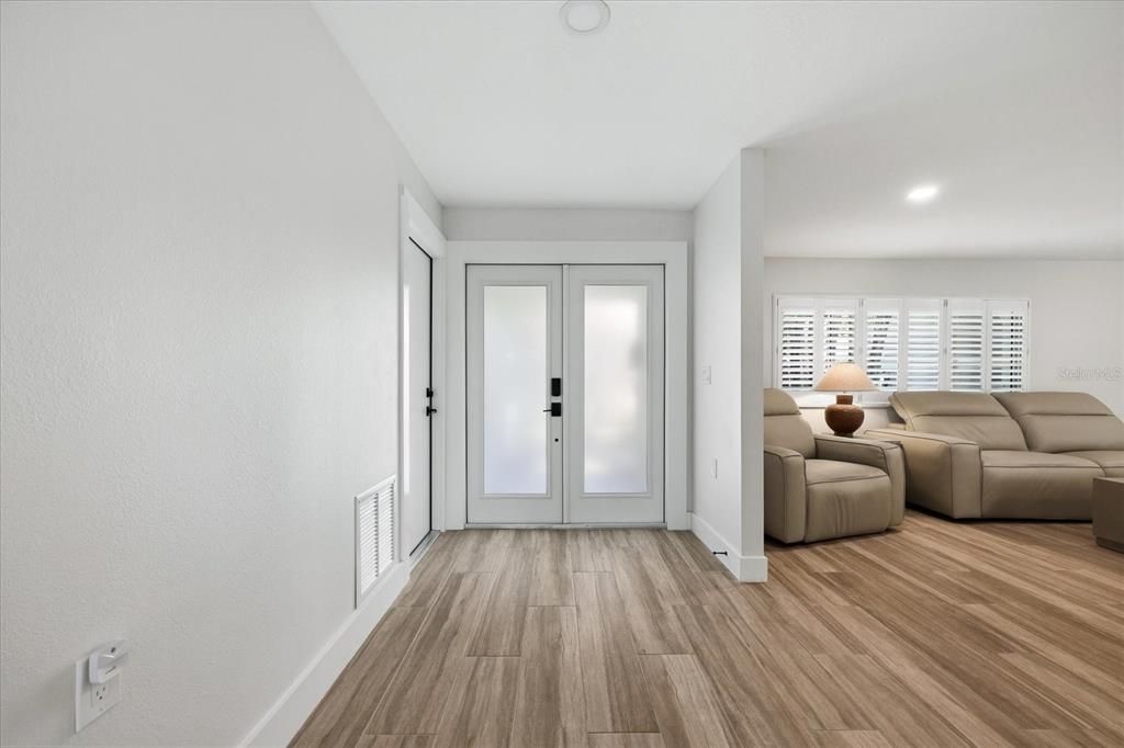 For Sale: $1,125,000 (3 beds, 2 baths, 2159 Square Feet)