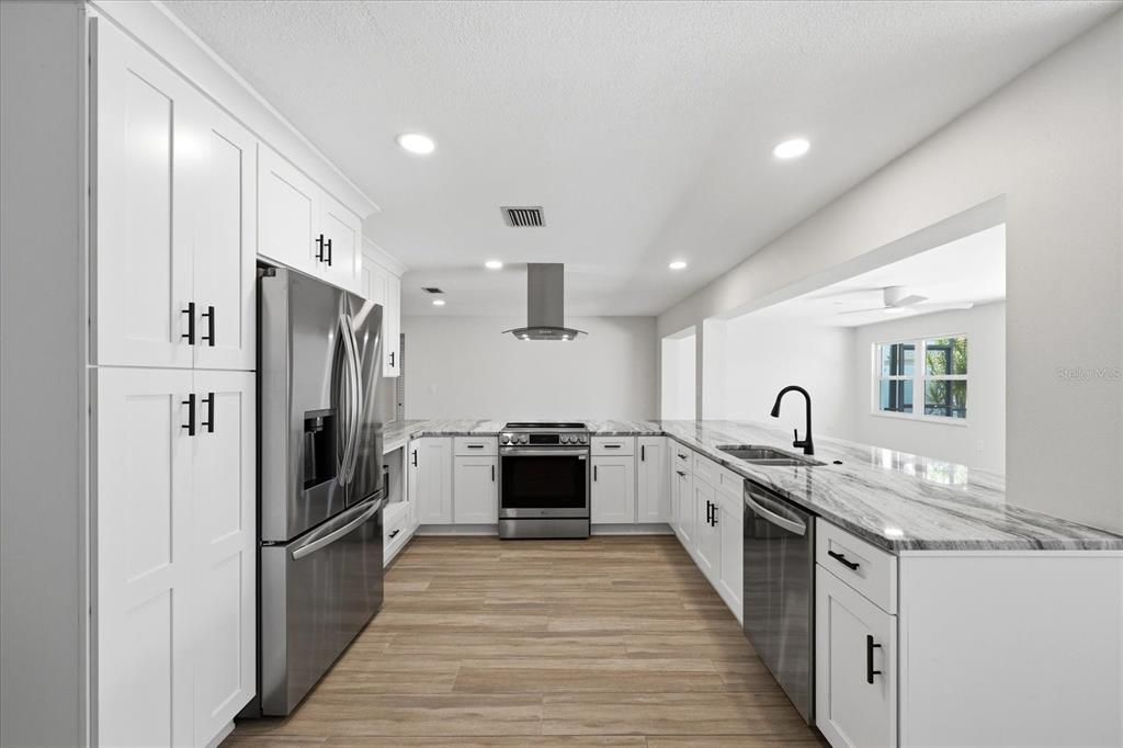 For Sale: $1,125,000 (3 beds, 2 baths, 2159 Square Feet)