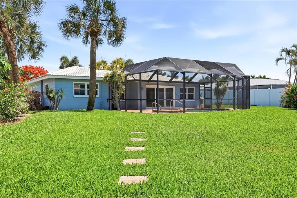 For Sale: $1,125,000 (3 beds, 2 baths, 2159 Square Feet)