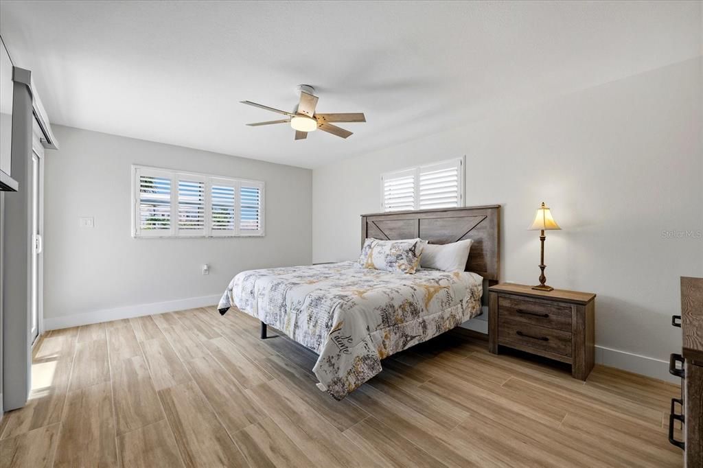 For Sale: $1,125,000 (3 beds, 2 baths, 2159 Square Feet)