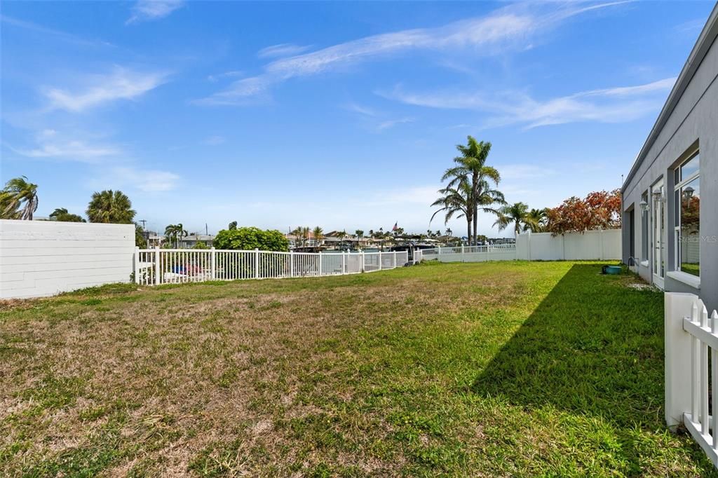 For Sale: $975,000 (3 beds, 2 baths, 2182 Square Feet)