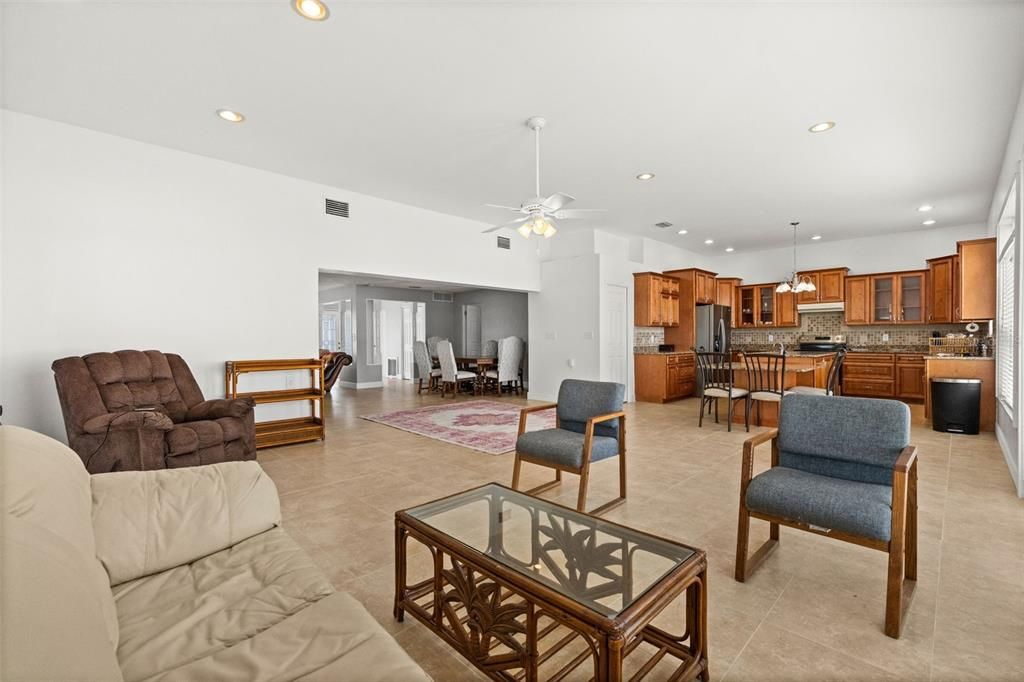 For Sale: $975,000 (3 beds, 2 baths, 2182 Square Feet)