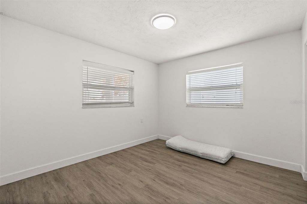 For Sale: $975,000 (3 beds, 2 baths, 2182 Square Feet)