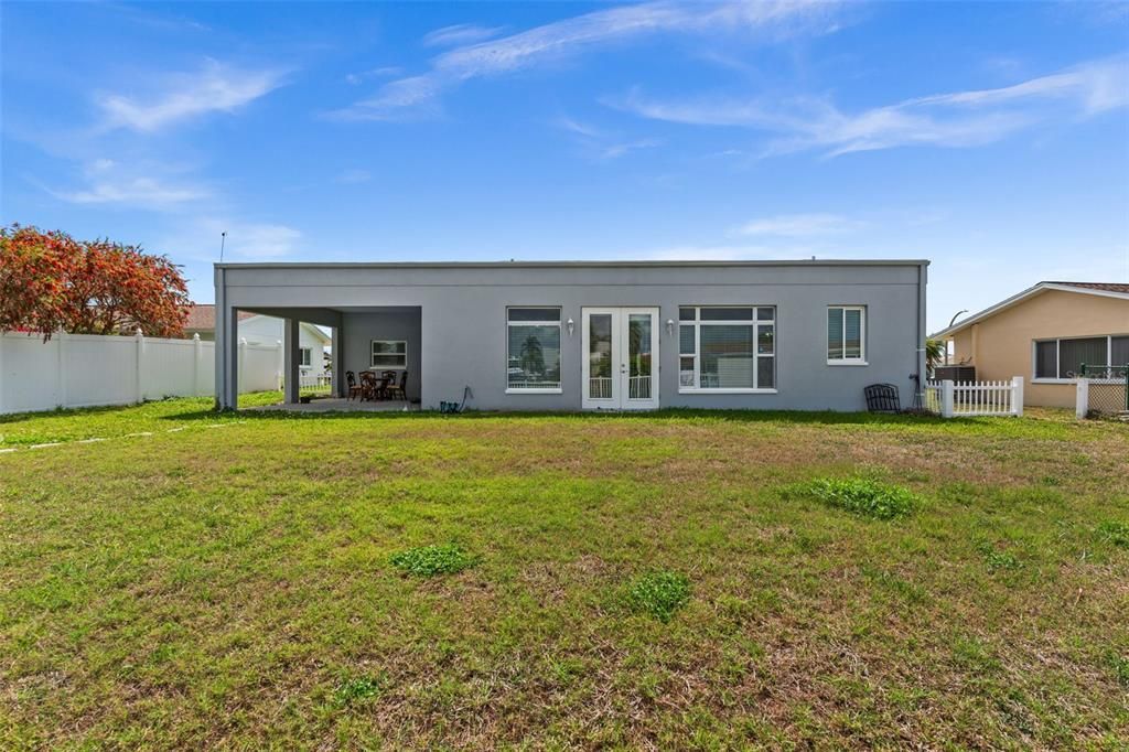 For Sale: $975,000 (3 beds, 2 baths, 2182 Square Feet)