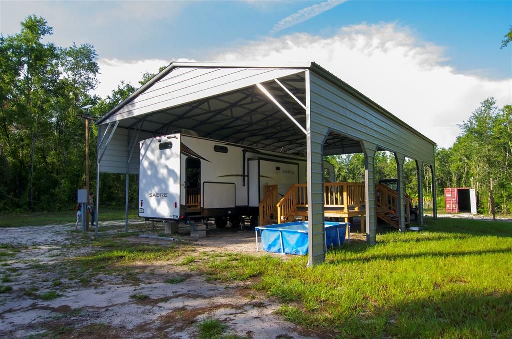 待售: $528,000 (43.93 acres)