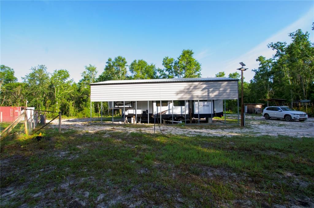 待售: $528,000 (43.93 acres)