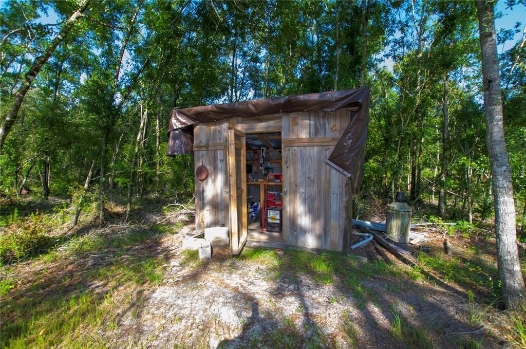 待售: $528,000 (43.93 acres)