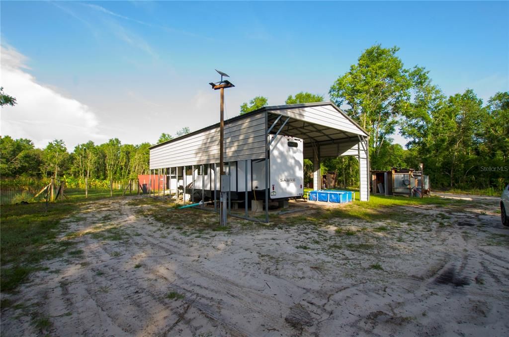 待售: $528,000 (43.93 acres)