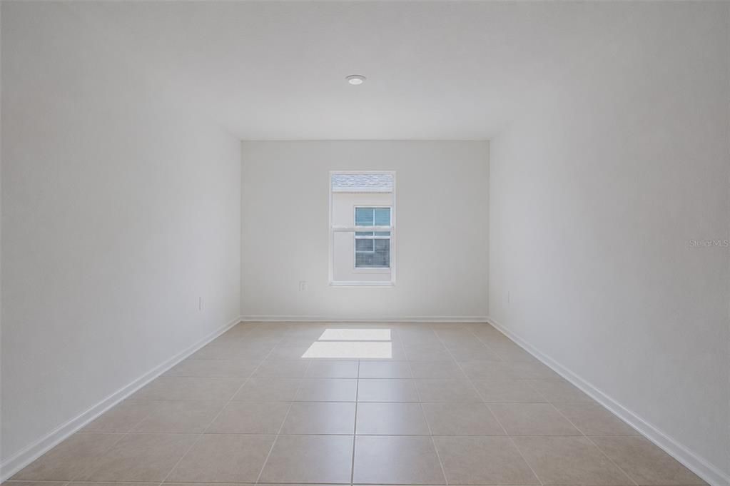 For Rent: $2,050 (4 beds, 3 baths, 2174 Square Feet)