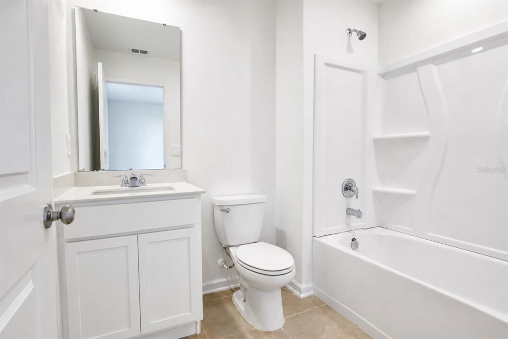For Rent: $2,050 (4 beds, 3 baths, 2174 Square Feet)