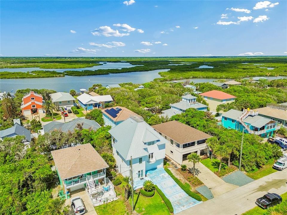 For Sale: $999,999 (3 beds, 3 baths, 2372 Square Feet)
