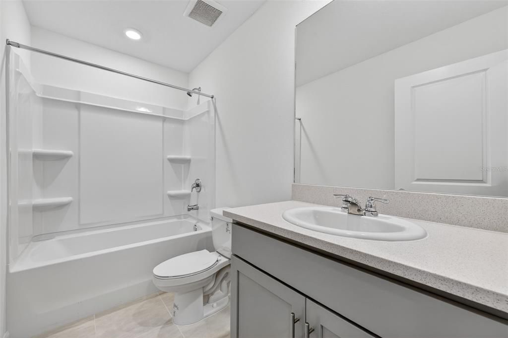 В аренду: $2,400 (3 спален, 2 ванн, 1404 Квадратных фут)