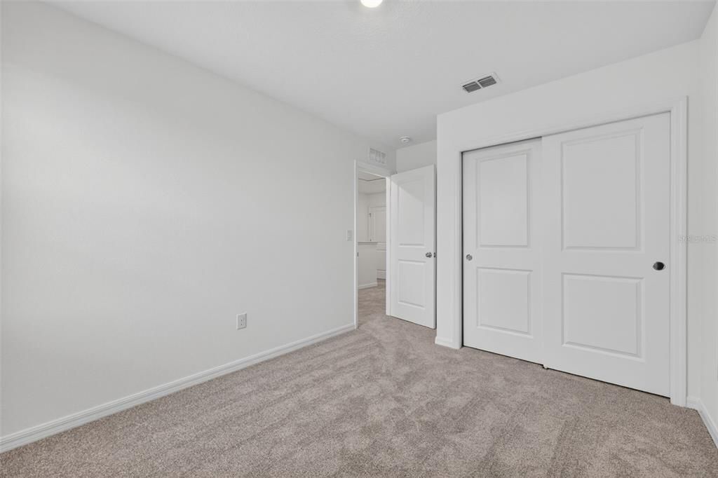 В аренду: $2,400 (3 спален, 2 ванн, 1404 Квадратных фут)