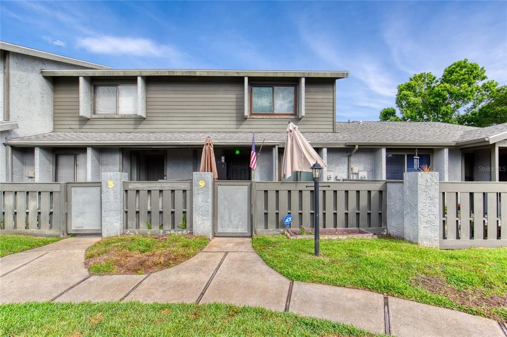 En Venta: $173,500 (2 camas, 2 baños, 1262 Pies cuadrados)