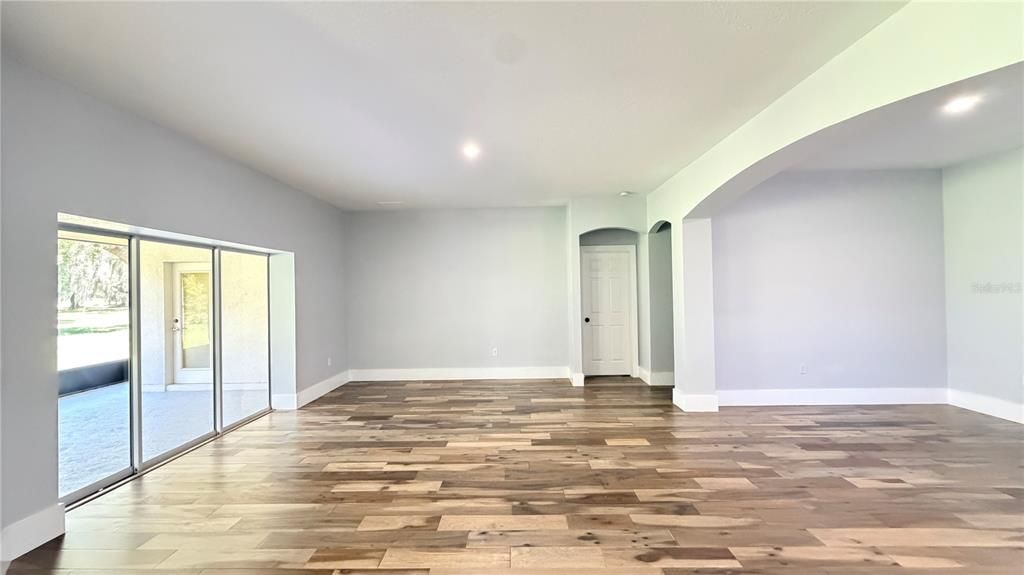 En Venta: $529,990 (5 camas, 3 baños, 3586 Pies cuadrados)